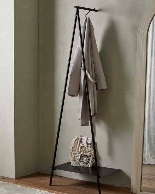 NORDAL RAVI GARDEROBESTATIV I JERN