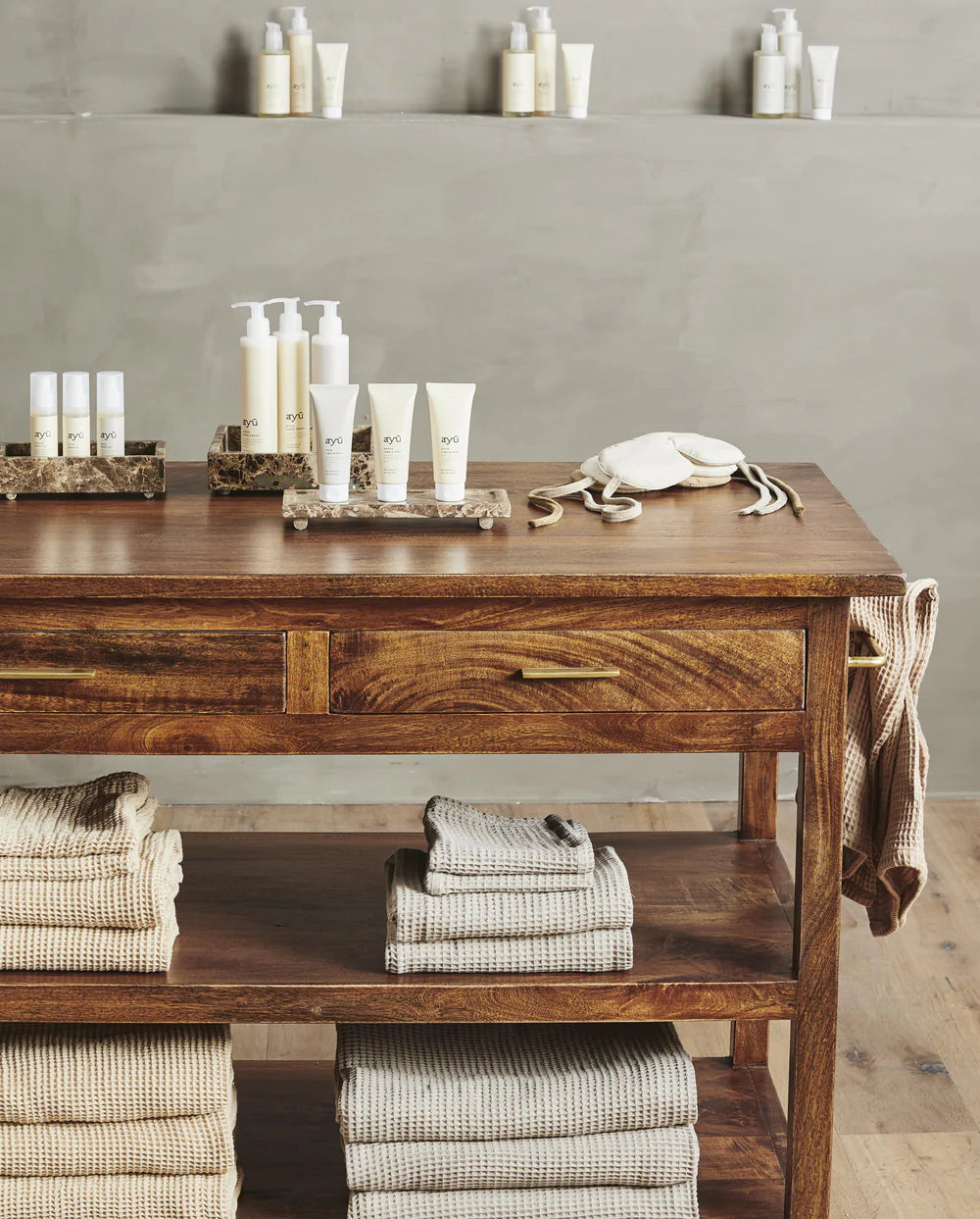 NORDAL CASPIAN DISPLAY TABLE