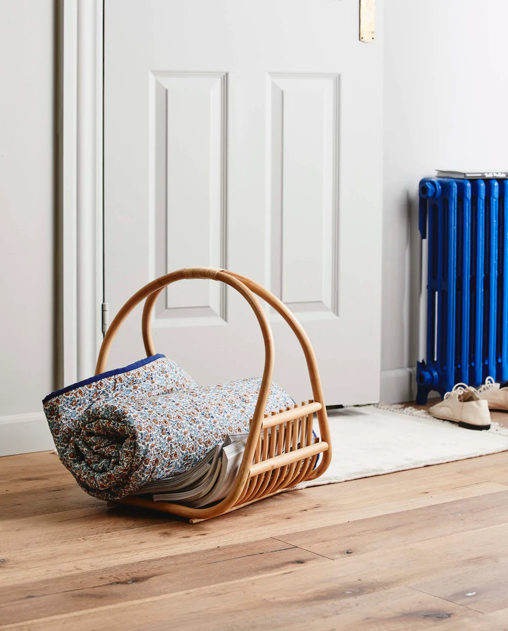 NORDAL ROA MAGASIN / AVISHOLDER I RATTAN