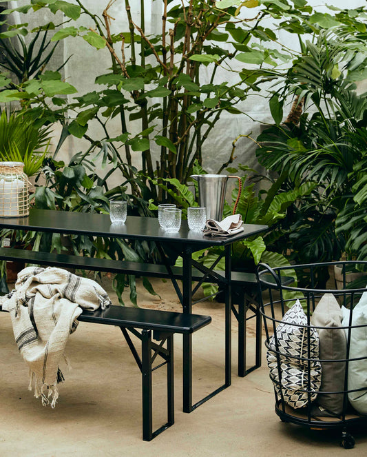 NORDAL HAVESÆT MED BORD OG BÆNKE