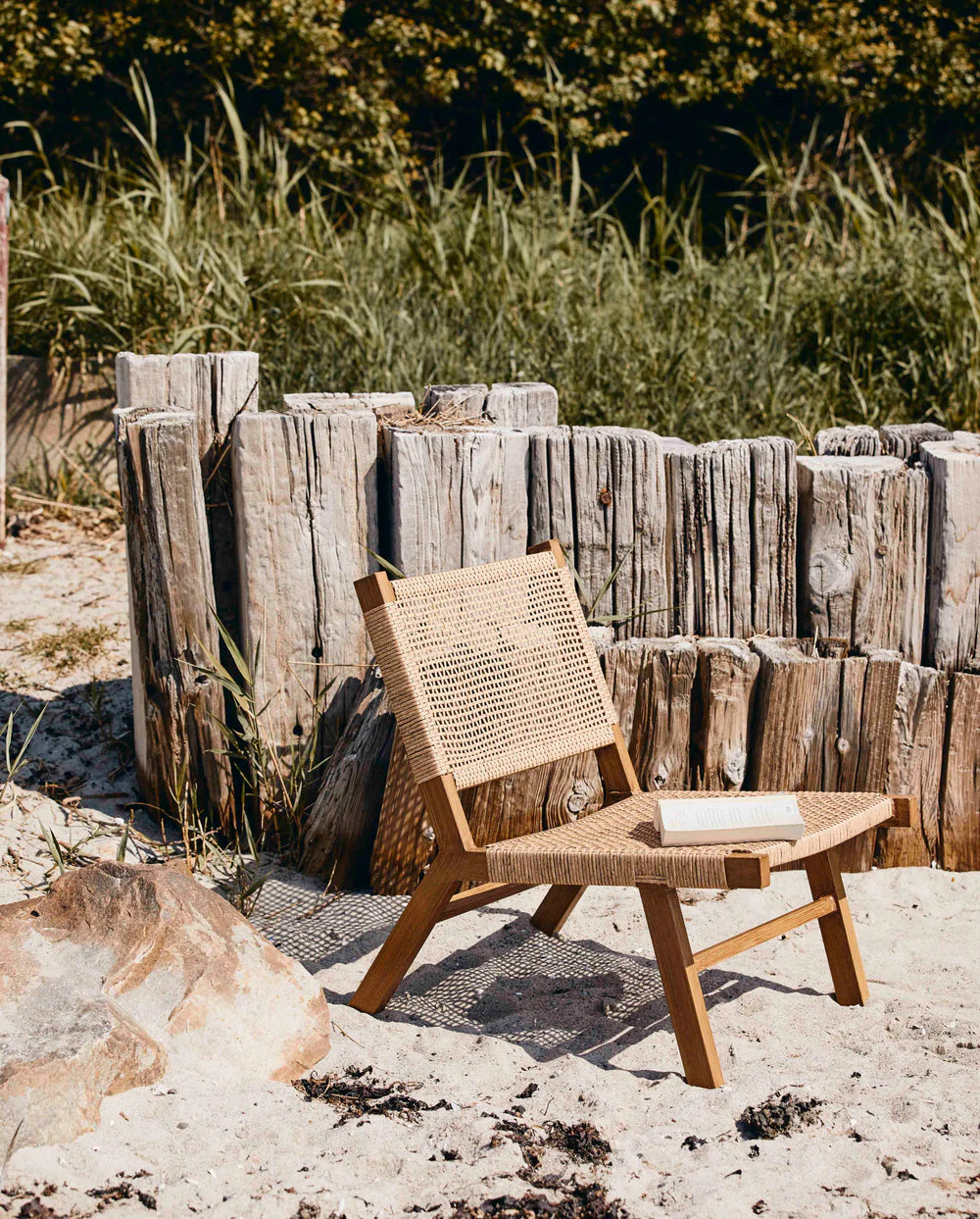 NORDAL VASAI LOUNGE HAVESTOL I FLETTET POLYRATTAN NATUR