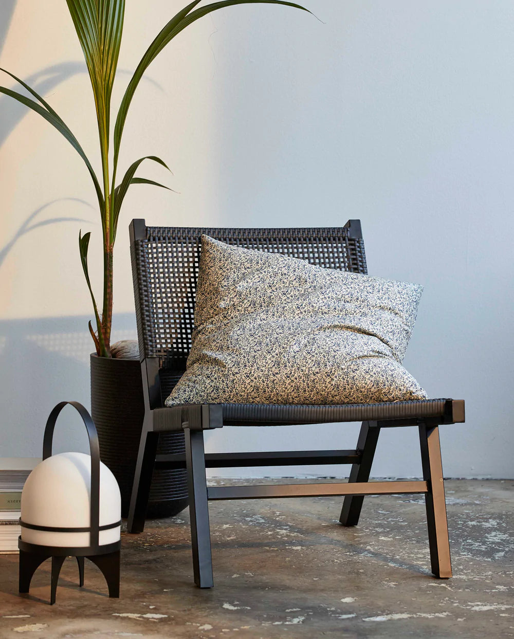 NORDAL VASAI LOUNGE HAVESTOL I FLETTET POLYRATTAN SORT