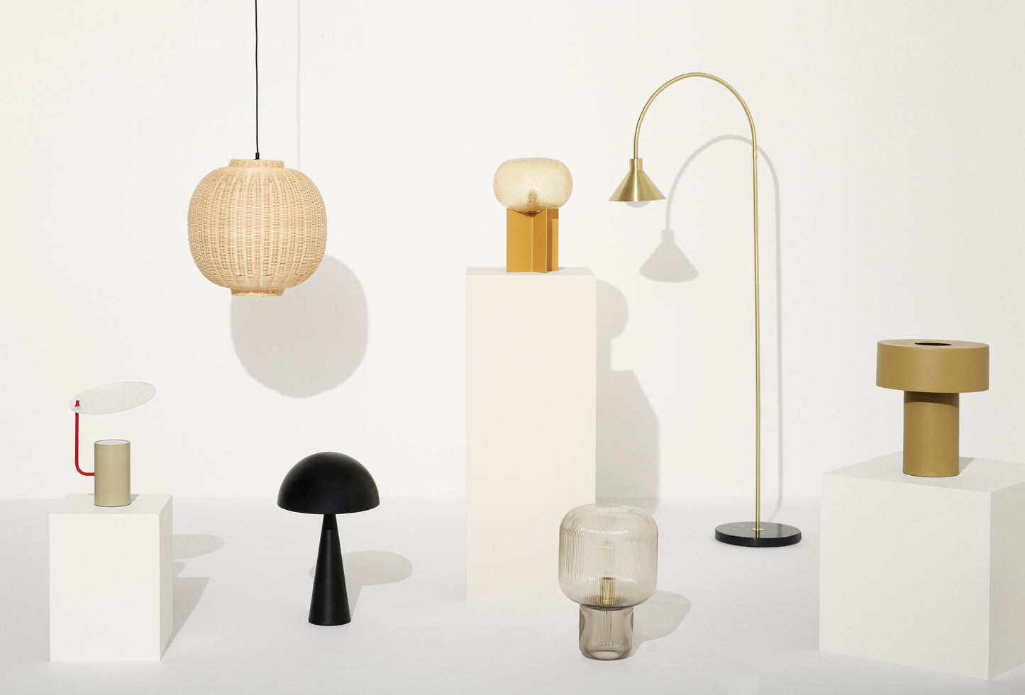 Hübsch Mush Bordlampe Høj Sort