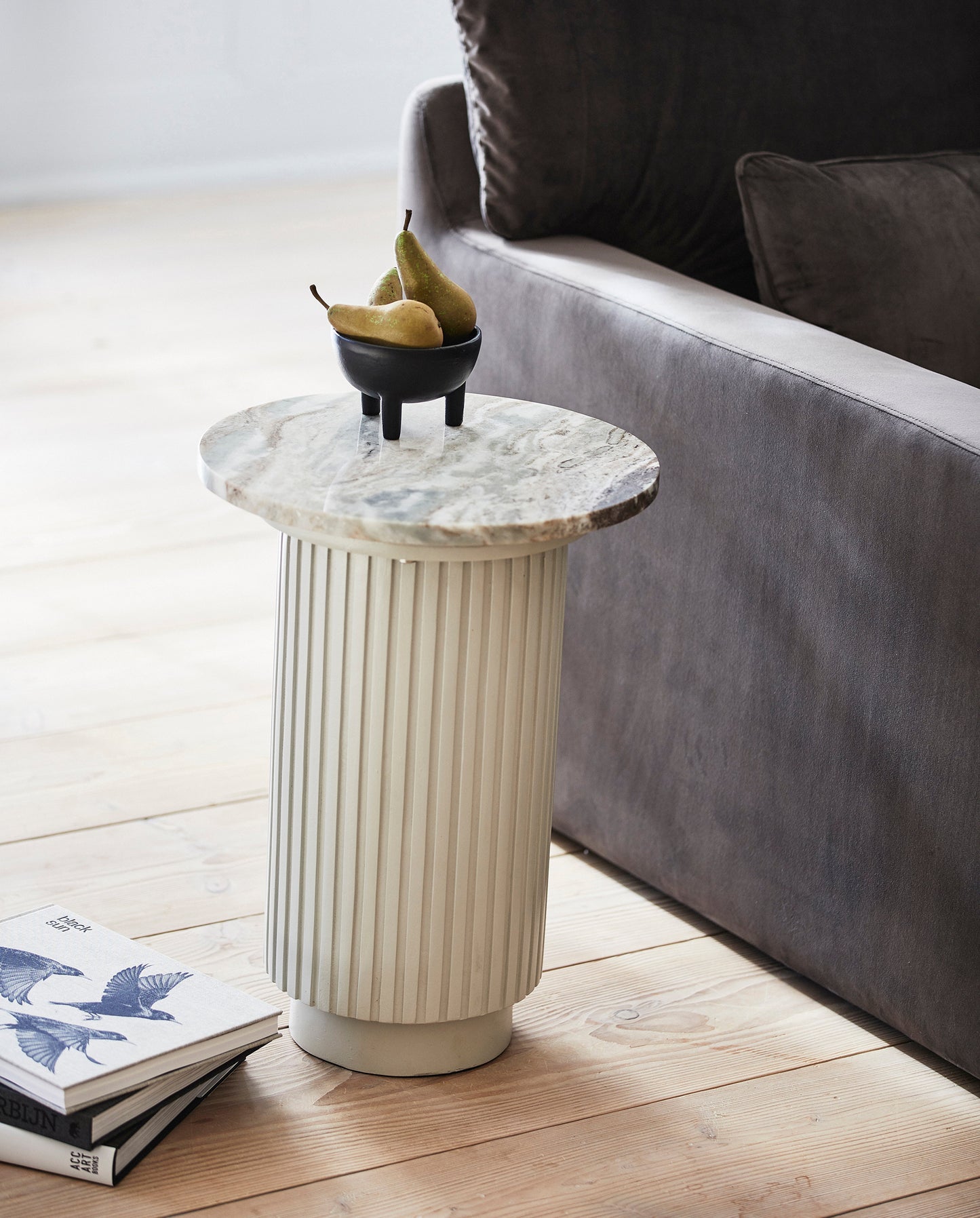 NORDAL ERIE RUNDT MARMOR SIDEBORD