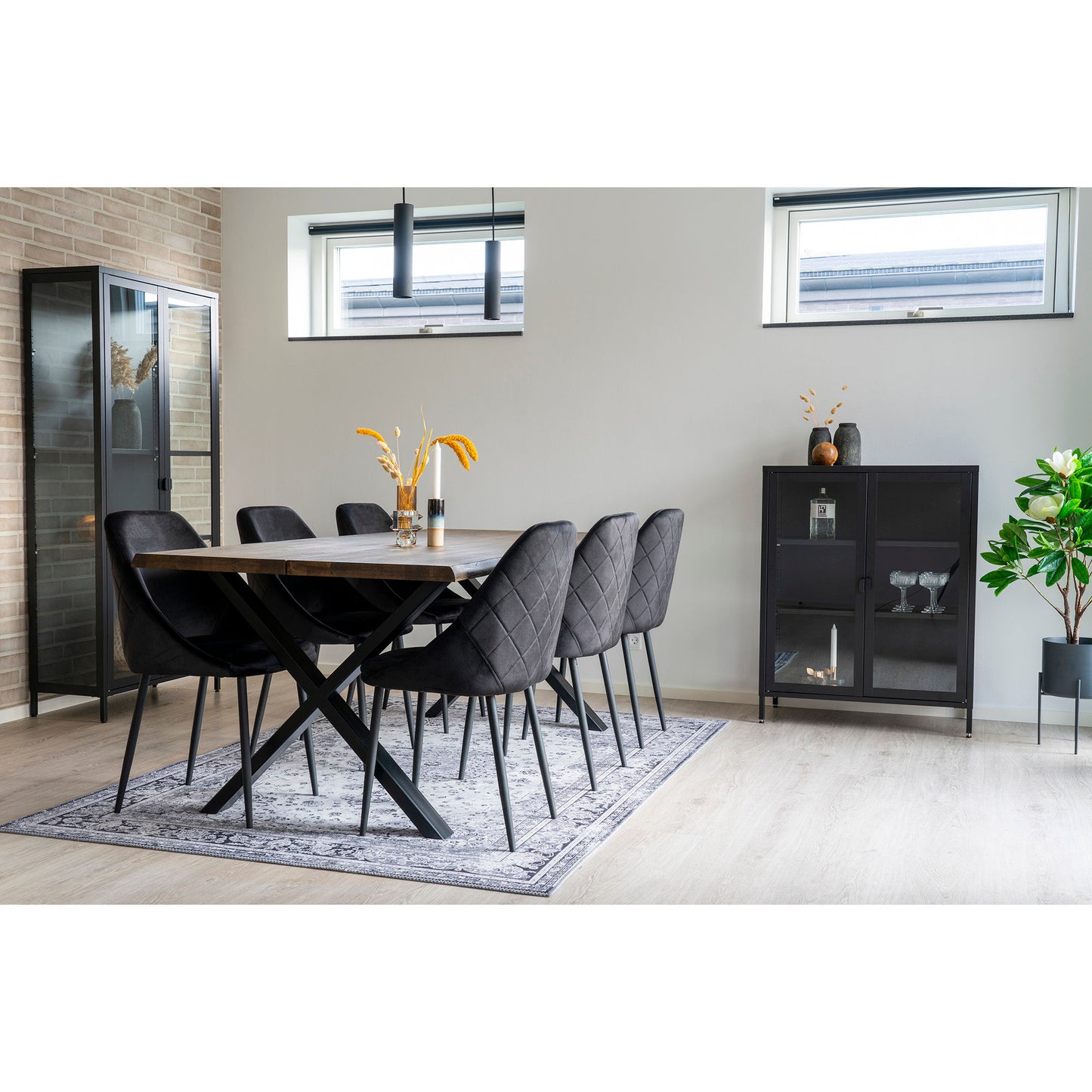 HOUSE NORDIC TOULON SMOKED SPISEBORD 200 CM